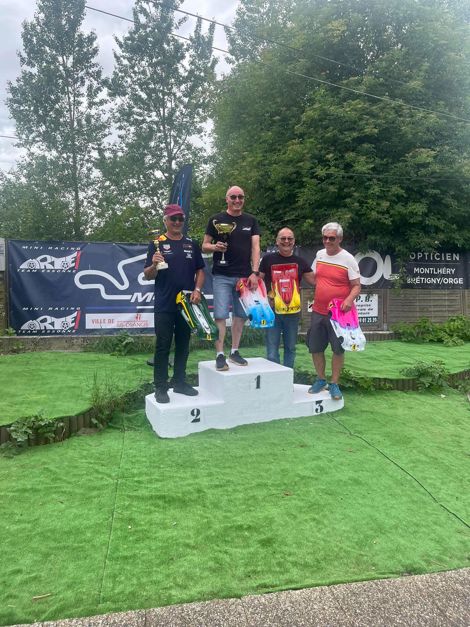 Podium Classique BLS